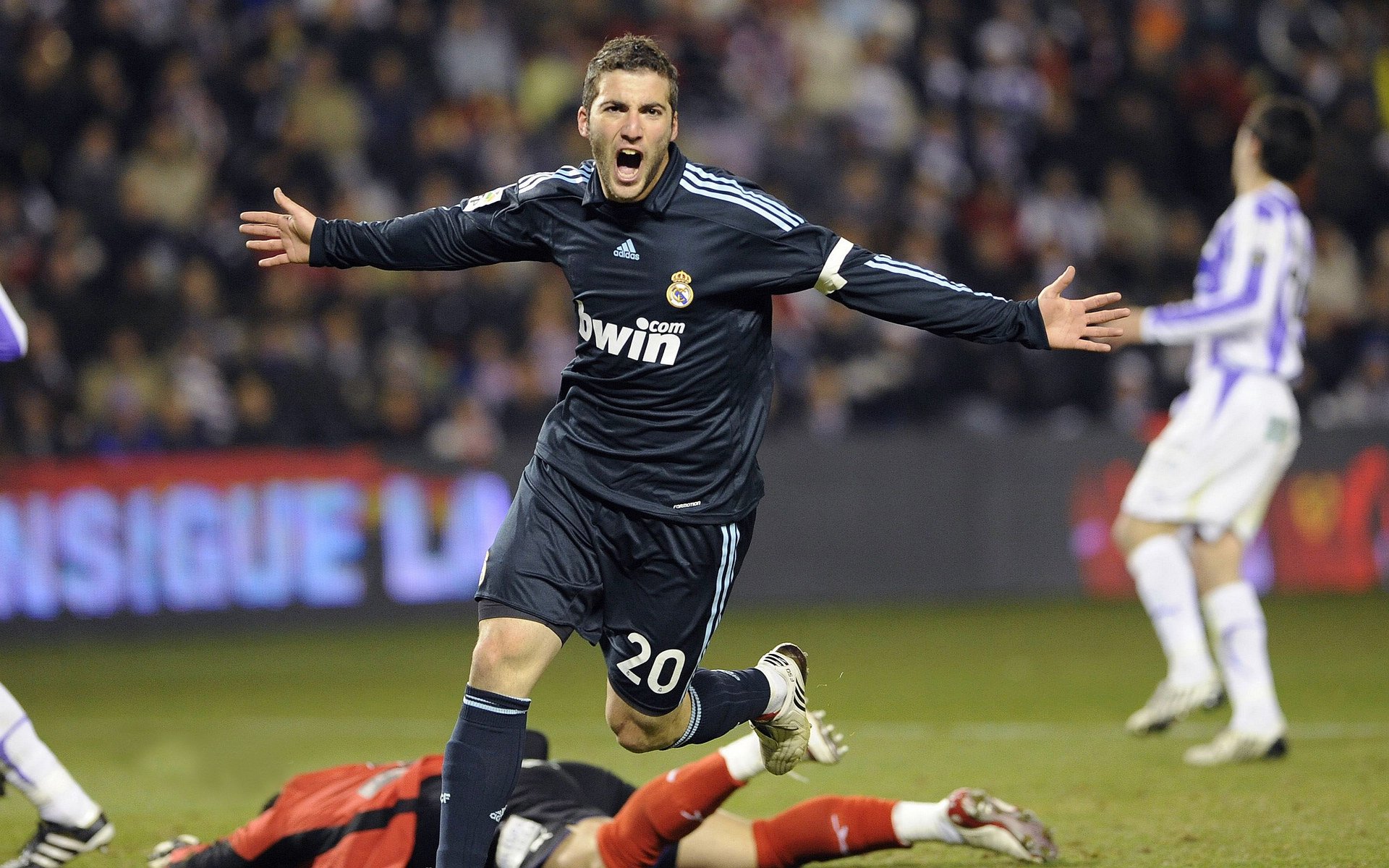 世界足球传奇故事回顾